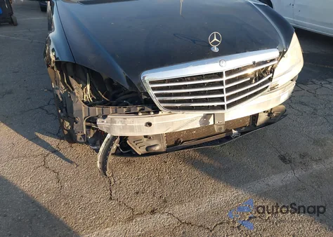 2013 Mercedes-Benz S 550 из США, поврежденный, VIN WDDNG7DB0DA527970